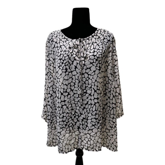 Elementz Woman Tops - Elementz Woman Black and White Chiffon Blouse, 2X, Pre-owned